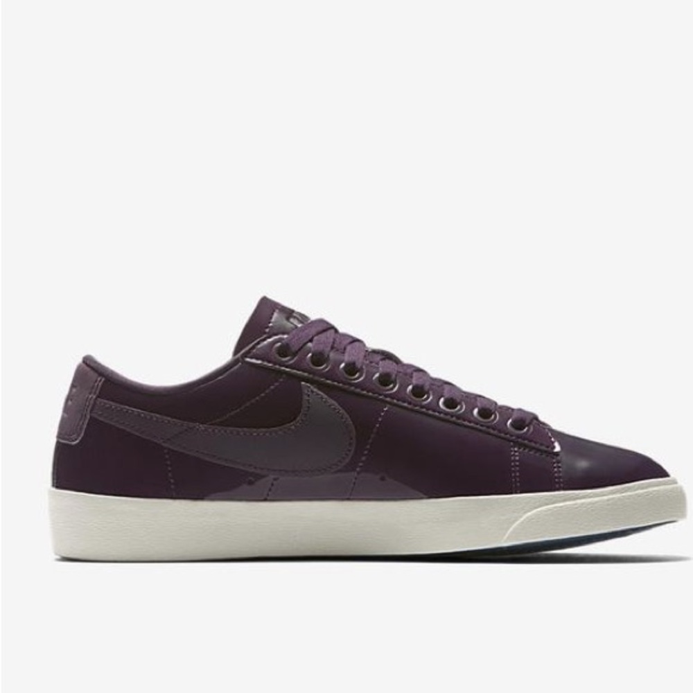 Nike Blazer Low SE PRM- Nocturne Port Wine (Women's) - Picture 4 of 7